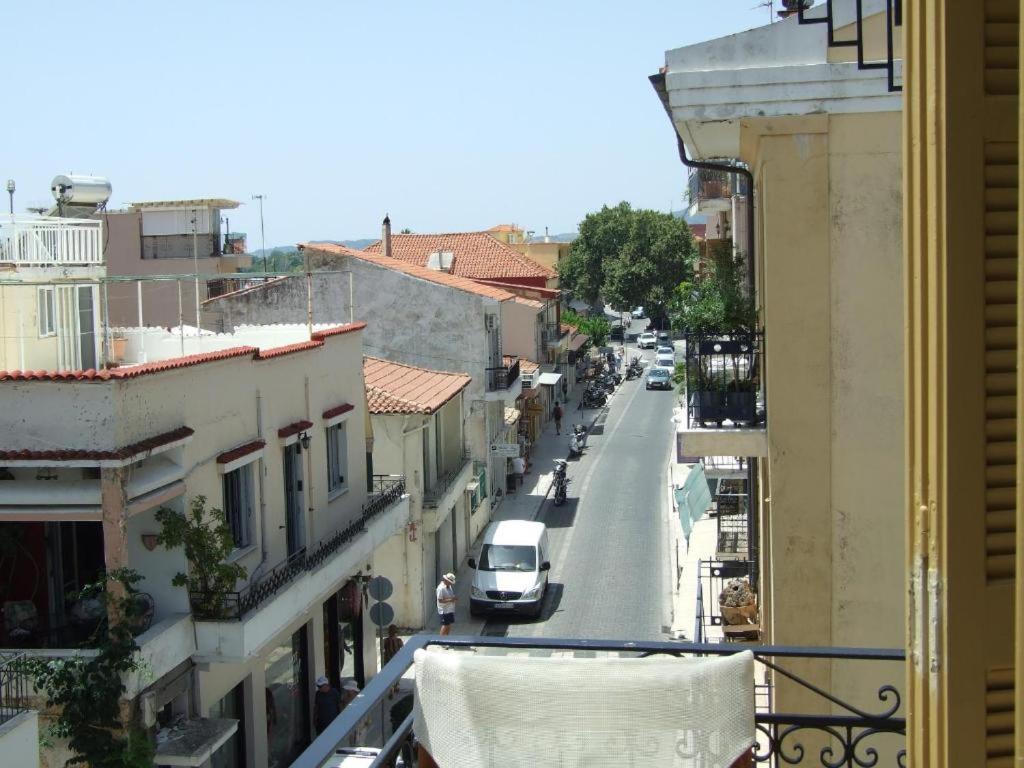 Nafpaktos Apartment And Studios In Port Экстерьер фото