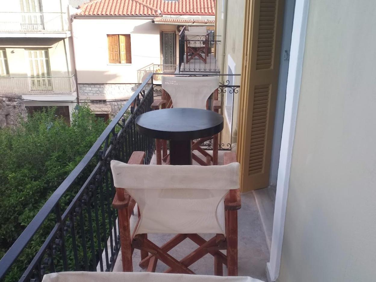 Nafpaktos Apartment And Studios In Port Экстерьер фото
