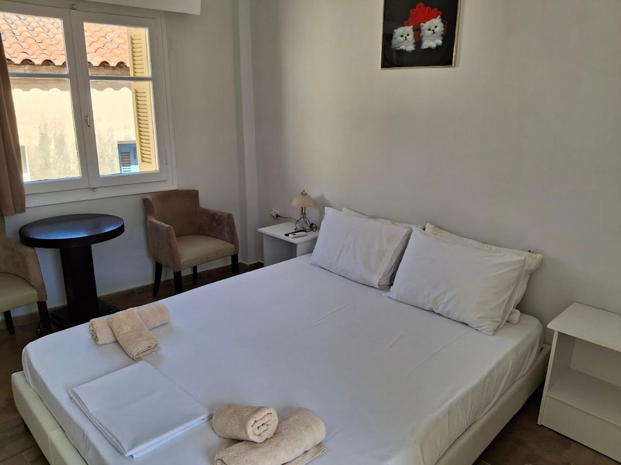 Nafpaktos Apartment And Studios In Port Номер фото