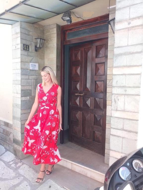 Nafpaktos Apartment And Studios In Port Экстерьер фото