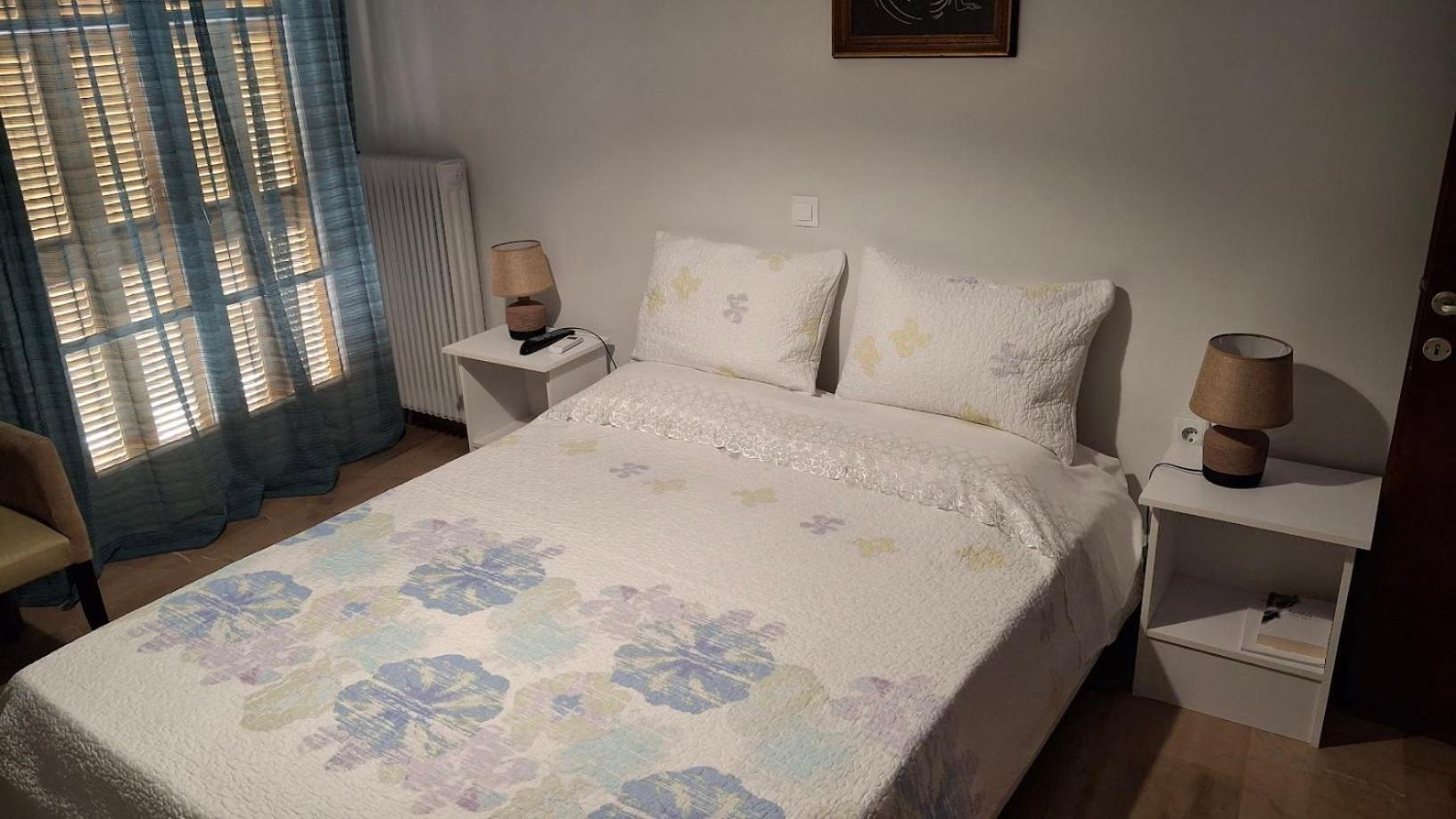 Nafpaktos Apartment And Studios In Port Экстерьер фото